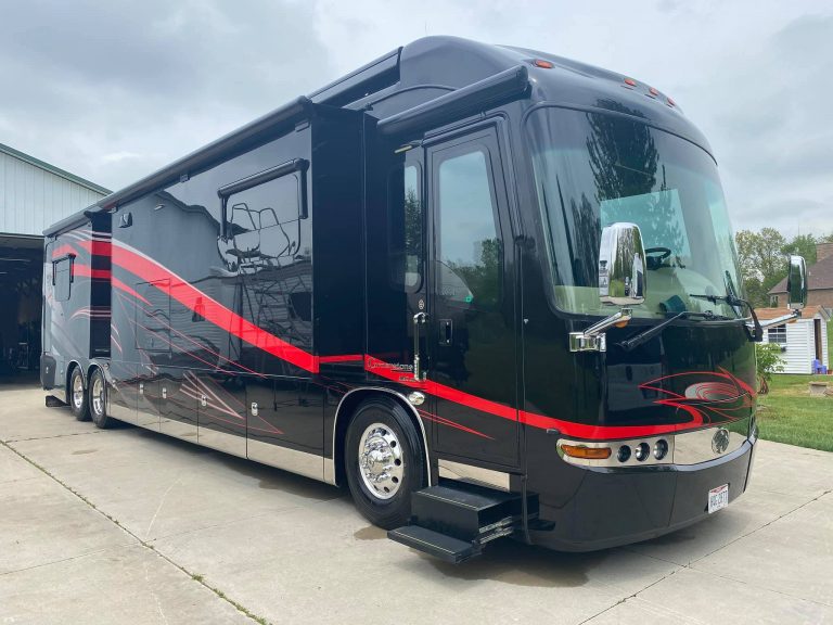 RV auto detailing